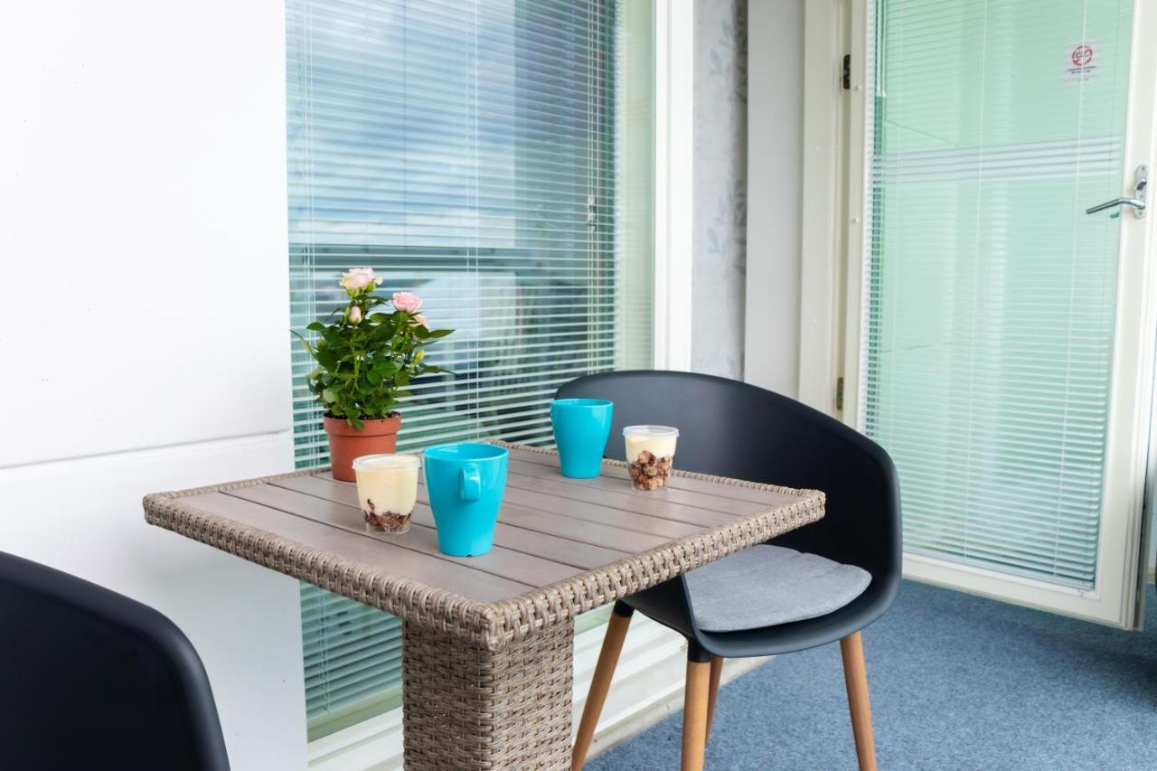 City Center 1R Studio With Perfect View, Parking Oulu Esterno foto