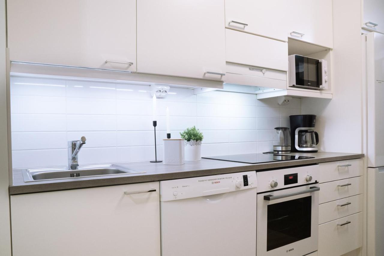 City Center 1R Studio With Perfect View, Parking Oulu Esterno foto